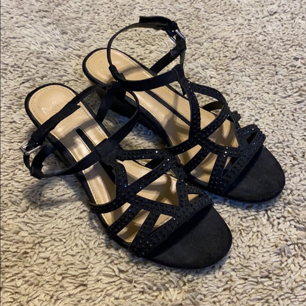 New Direction Black Sparkly Wedges